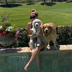 Meet your Posher, Olivia